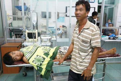 Nguyên giám đốc đi chữa bệnh, tỉnh không xử được sai phạm - Ảnh 1. Nguyên giám đốc đi chữa bệnh, tỉnh không xử được sai phạm - Ảnh 1.