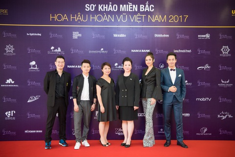 Hương Giang, Hoàng My làm giám khảo Hoa hậu Hoàn vũ VN 2017 - Ảnh 1. Hương Giang, Hoàng My làm giám khảo Hoa hậu Hoàn vũ VN 2017 - Ảnh 1.