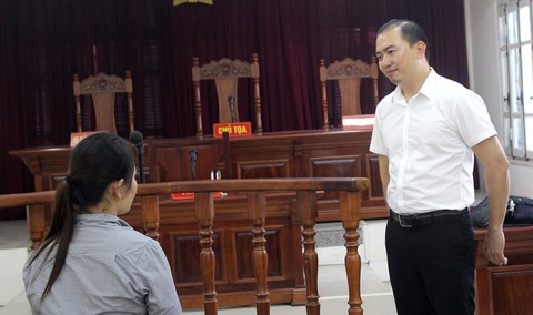 Vợ lấy tiền trong ví chồng bị xử tội trộm cắp? - Ảnh 1. Vợ lấy tiền trong ví chồng bị xử tội trộm cắp? - Ảnh 1.