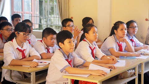 300 phụ huynh phản ứng, trường chấm dứt mô hình VNEN - Ảnh 2. 300 phụ huynh phản ứng, trường chấm dứt mô hình VNEN - Ảnh 2.