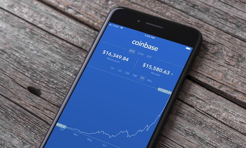 Người quan tâm bitcoin đang tải nhiều phần mềm này - Ảnh 1. Người quan tâm bitcoin đang tải nhiều phần mềm này - Ảnh 1.