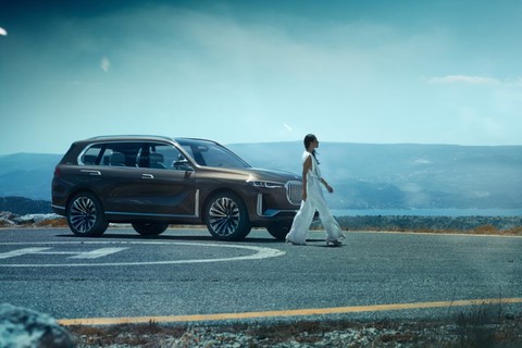 Ngắm BMW X7 iPerformance tại triển lãm Frankfurt: rộng rãi và tinh tế - Ảnh 6. Ngắm BMW X7 iPerformance tại triển lãm Frankfurt: rộng rãi và tinh tế - Ảnh 6.