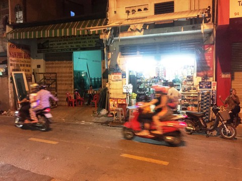 Đi mua bánh, bé trai 6 tuổi bị bảo vệ dân phố sát hại - Ảnh 1. Đi mua bánh, bé trai 6 tuổi bị bảo vệ dân phố sát hại - Ảnh 1.