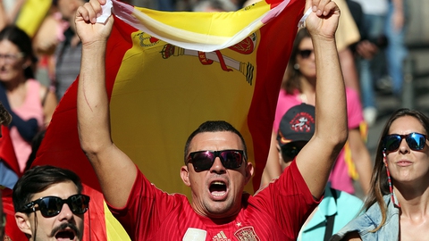 Cuộc nổi loạn của những người thầm lặng ở Catalonia - Ảnh 1. Cuộc nổi loạn của những người thầm lặng ở Catalonia - Ảnh 1.