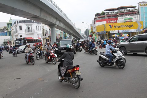 Thông xe nhánh cầu vượt Ngã sáu Gò Vấp - Ảnh 3. Thông xe nhánh cầu vượt Ngã sáu Gò Vấp - Ảnh 3.