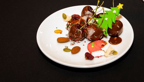 Nấu ăn vào mùa cherry chín cùng vua bếp Ngô Thanh Hòa - Ảnh 4. Nấu ăn vào mùa cherry chín cùng vua bếp Ngô Thanh Hòa - Ảnh 4.