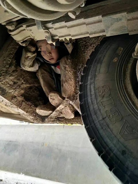 Dân Trung Quốc xấu hổ vì kiểu sang giàu hào nhoáng - Ảnh 3. Dân Trung Quốc xấu hổ vì kiểu sang giàu hào nhoáng - Ảnh 3.