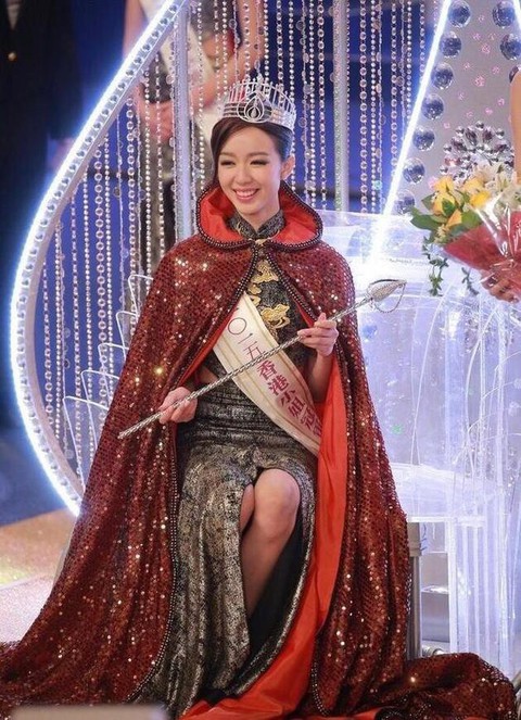 Hoa hậu Hồng Kông tiết lộ bị xâm hại tình dục ở Trung Quốc - Ảnh 2. Hoa hậu Hồng Kông tiết lộ bị xâm hại tình dục ở Trung Quốc - Ảnh 2.