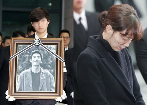 Song Joong Ki hoãn tuần trăng mật đến viếng Kim Joo Hyuk - Ảnh 2. Song Joong Ki hoãn tuần trăng mật đến viếng Kim Joo Hyuk - Ảnh 2.