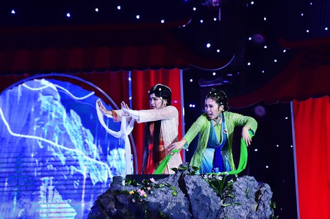 Quán quân Làng hài mở hội 2017: đã thoát kiếp… hạng ba - Ảnh 3. Quán quân Làng hài mở hội 2017: đã thoát kiếp… hạng ba - Ảnh 3.