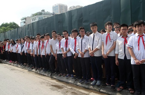 Nghẹn ngào đưa tiễn PGS-TS Văn Như Cương về cõi vĩnh hằng - Ảnh 6. Nghẹn ngào đưa tiễn PGS-TS Văn Như Cương về cõi vĩnh hằng - Ảnh 6.