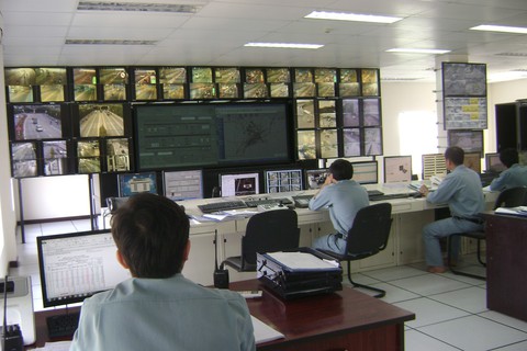 TP.HCM đầu tư xây dựng trung tâm giao thông thông minh - Ảnh 1. TP.HCM đầu tư xây dựng trung tâm giao thông thông minh - Ảnh 1.