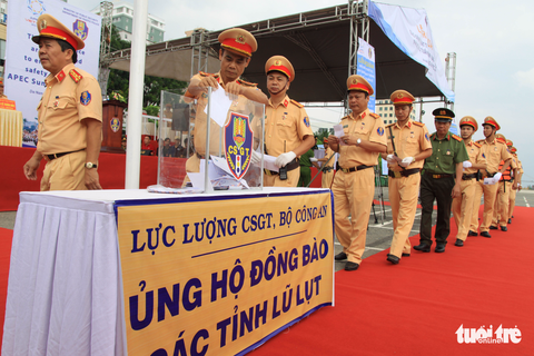 Gần 800 cảnh sát giao thông xuất quân bảo vệ APEC 2017 - Ảnh 7. Gần 800 cảnh sát giao thông xuất quân bảo vệ APEC 2017 - Ảnh 7.