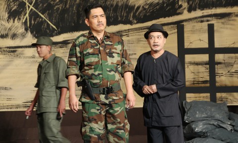 Châu về hợp phố: lắng đọng phận người thời điểm Mậu Thân - Ảnh 1. Châu về hợp phố: lắng đọng phận người thời điểm Mậu Thân - Ảnh 1.