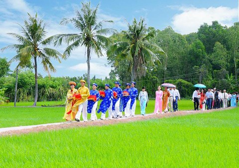 Ma chê, cưới trách, người Việt hay bắt bẻ vậy sao? - Ảnh 1. Ma chê, cưới trách, người Việt hay bắt bẻ vậy sao? - Ảnh 1.