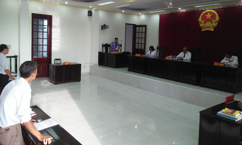 Vụ dân kiện UBND tỉnh Vĩnh Long: xuất hiện chứng cứ mới - Ảnh 1. Vụ dân kiện UBND tỉnh Vĩnh Long: xuất hiện chứng cứ mới - Ảnh 1.