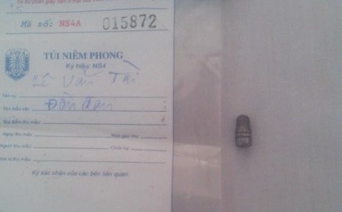 Truy tìm nghi phạm bắn chết người trong chòi rẫy - Ảnh 1. Truy tìm nghi phạm bắn chết người trong chòi rẫy - Ảnh 1.