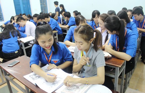 Lớp dạy tiếng Việt cho sinh viên Lào - Ảnh 1. Lớp dạy tiếng Việt cho sinh viên Lào - Ảnh 1.