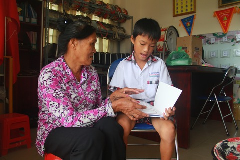 Nỗi buồn khi sống xa mẹ cha - Ảnh 3. Nỗi buồn khi sống xa mẹ cha - Ảnh 3.