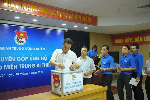 Trung ương Đoàn phát động sẻ chia với khúc ruột miền Trung - Ảnh 2. Trung ương Đoàn phát động sẻ chia với khúc ruột miền Trung - Ảnh 2.