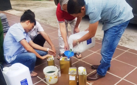 11/12 mẫu xăng ở Nghệ An không đạt chất lượng - Ảnh 1. 11/12 mẫu xăng ở Nghệ An không đạt chất lượng - Ảnh 1.