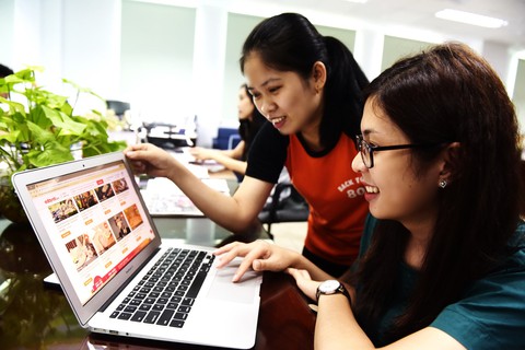 Hàng giả trên chợ mạng, làm sao quản lý? - Ảnh 1. Hàng giả trên chợ mạng, làm sao quản lý? - Ảnh 1.