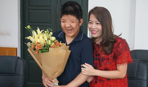 Nghệ sĩ Quốc Tuấn: Giờ phải kéo Bôm ra khỏi đàn - Ảnh 1. Nghệ sĩ Quốc Tuấn: Giờ phải kéo Bôm ra khỏi đàn - Ảnh 1.