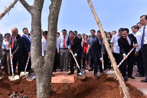 Đào tạo gắn nhu cầu xã hội là hướng phát triển bền vững - Ảnh 1. Đào tạo gắn nhu cầu xã hội là hướng phát triển bền vững - Ảnh 1.