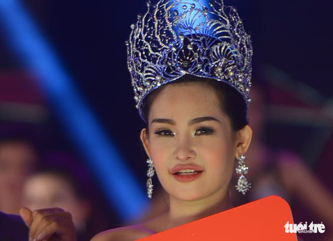 Tại sao càng thi, hoa hậu càng dần xinh lên? - Ảnh 4. Tại sao càng thi, hoa hậu càng dần xinh lên? - Ảnh 4.
