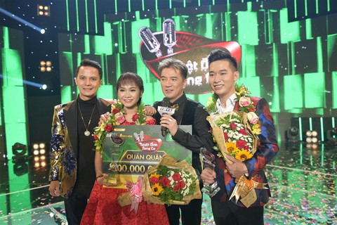 Thiên Vũ - Tùng Chinh chiến thắng tại Tuyệt đỉnh song ca 2017 - Ảnh 1. Thiên Vũ - Tùng Chinh chiến thắng tại Tuyệt đỉnh song ca 2017 - Ảnh 1.