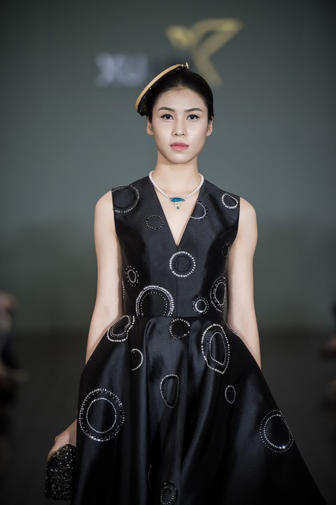Thanh Mai làm vedette tri ân người thợ khuyết tật - Ảnh 11. Thanh Mai làm vedette tri ân người thợ khuyết tật - Ảnh 11.