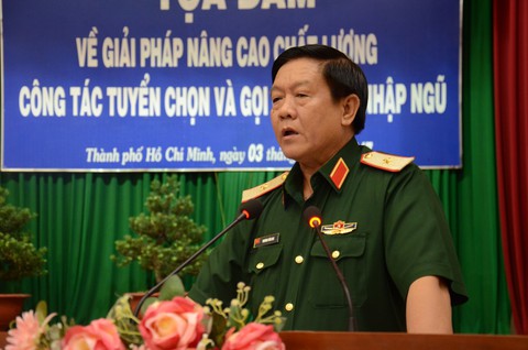 Nhiều học sinh cận thị gây ảnh hưởng việc gọi nhập ngũ - Ảnh 2. Nhiều học sinh cận thị gây ảnh hưởng việc gọi nhập ngũ - Ảnh 2.