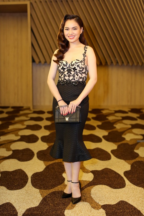 Mời Ngọc Sơn, Cặp đôi hoàn hảo nghiêng hẳn về trữ tình bolero - Ảnh 10. Mời Ngọc Sơn, Cặp đôi hoàn hảo nghiêng hẳn về trữ tình bolero - Ảnh 10.