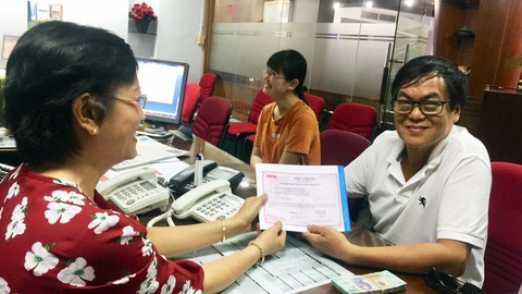 Những đồng tiền chở nặng nghĩa tình - Ảnh 1. Những đồng tiền chở nặng nghĩa tình - Ảnh 1.