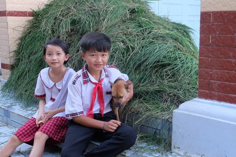 Thằng Thiết, con Hương và... chuyện bà ngoại! - Ảnh 2. Thằng Thiết, con Hương và... chuyện bà ngoại! - Ảnh 2.