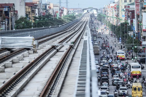 Vay nợ lãi suất cao mà giải ngân quá chậm - Ảnh 1. Vay nợ lãi suất cao mà giải ngân quá chậm - Ảnh 1.