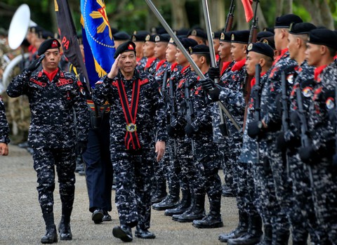 Philippines lập thiết quân luật lâu nhất trong 30 năm - Ảnh 1. Philippines lập thiết quân luật lâu nhất trong 30 năm - Ảnh 1.