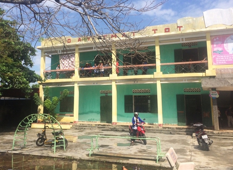 Học sinh lớp 4 tử vong bất thường tại hành lang trường học - Ảnh 1. Học sinh lớp 4 tử vong bất thường tại hành lang trường học - Ảnh 1.