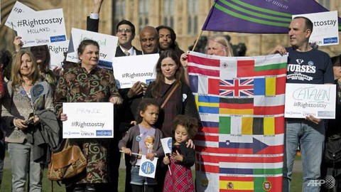 Rò rỉ kế hoạch hạn chế người nhập cư EU tại Anh sau Brexit - Ảnh 1. Rò rỉ kế hoạch hạn chế người nhập cư EU tại Anh sau Brexit - Ảnh 1.