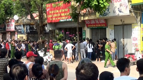 Giải cứu thành công nữ hộ lý bị thanh niên dùng súng khống chế - Ảnh 1. Giải cứu thành công nữ hộ lý bị thanh niên dùng súng khống chế - Ảnh 1.