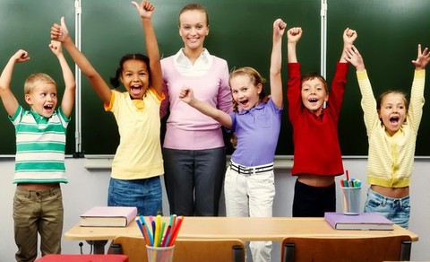 Chiêu giảm áp lực cho nhà giáo xứ sương mù - Ảnh 2. Chiêu giảm áp lực cho nhà giáo xứ sương mù - Ảnh 2.
