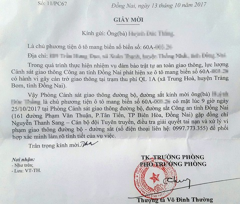 CSGT Đồng Nai mời tài xế đưa tiền lẻ tại trạm BOT lên làm việc - Ảnh 2. CSGT Đồng Nai mời tài xế đưa tiền lẻ tại trạm BOT lên làm việc - Ảnh 2.