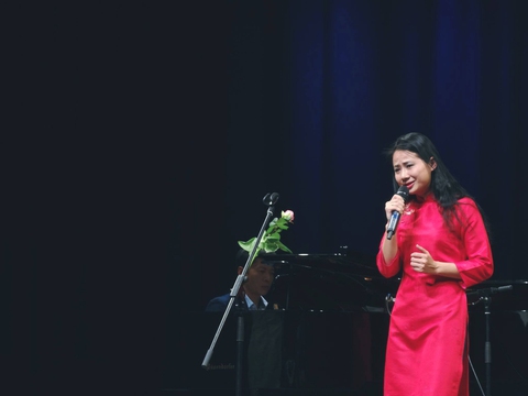 Giang Trang: thám hiểm ca từ nửa tối để gạn những bóng nắng... - Ảnh 15. Giang Trang: thám hiểm ca từ nửa tối để gạn những bóng nắng... - Ảnh 15.