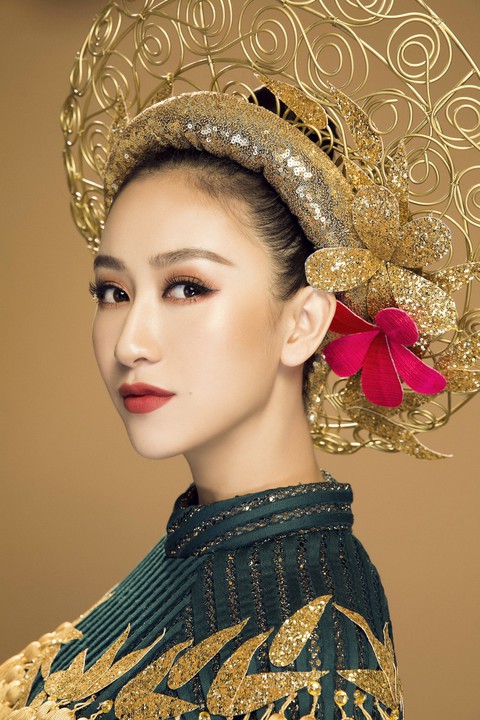 Hà Thu mang câu chuyện Hai Bà Trưng đến Hoa hậu Trái đất 2017 - Ảnh 1. Hà Thu mang câu chuyện Hai Bà Trưng đến Hoa hậu Trái đất 2017 - Ảnh 1.