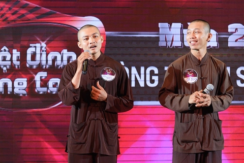 2 sư thầy triệu view sẽ không mặc áo tu khi thi hát - Ảnh 1. 2 sư thầy triệu view sẽ không mặc áo tu khi thi hát - Ảnh 1.