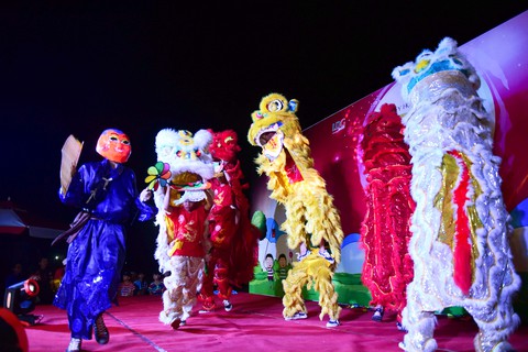 Con em công nhân đón Trung Thu ấm áp - Ảnh 1. Con em công nhân đón Trung Thu ấm áp - Ảnh 1.