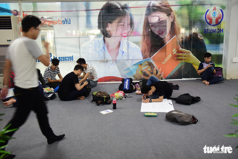 Thư viện có ipad, ghế massage... dành cho sinh viên - Ảnh 15. Thư viện có ipad, ghế massage... dành cho sinh viên - Ảnh 15.
