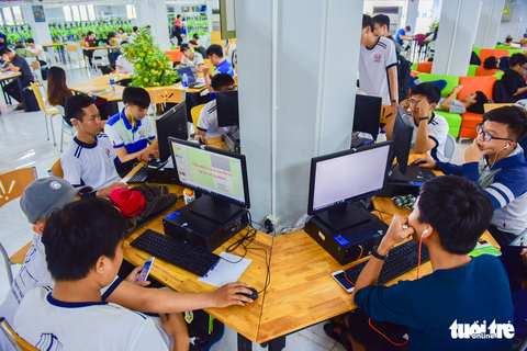 Thư viện có ipad, ghế massage... dành cho sinh viên - Ảnh 8. Thư viện có ipad, ghế massage... dành cho sinh viên - Ảnh 8.