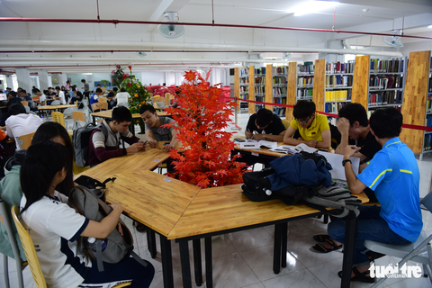 Thư viện có ipad, ghế massage... dành cho sinh viên - Ảnh 4. Thư viện có ipad, ghế massage... dành cho sinh viên - Ảnh 4.