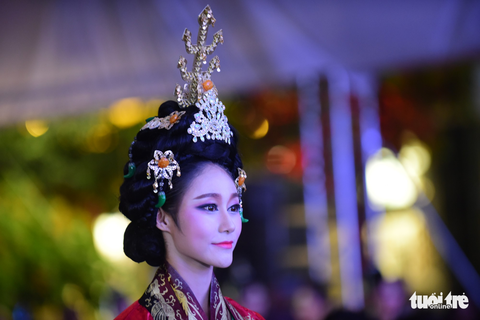 Múa cổ trang rộn rã sân khấu Lễ hội văn hóa thế giới - Ảnh 12. Múa cổ trang rộn rã sân khấu Lễ hội văn hóa thế giới - Ảnh 12.